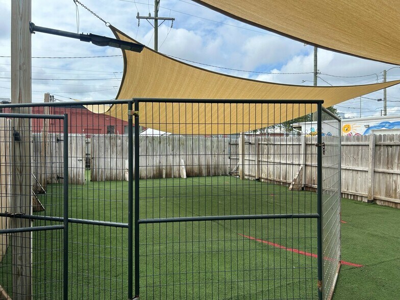 2400 Granby St, Norfolk, VA à louer - Photo du bâtiment - Image 3 de 3