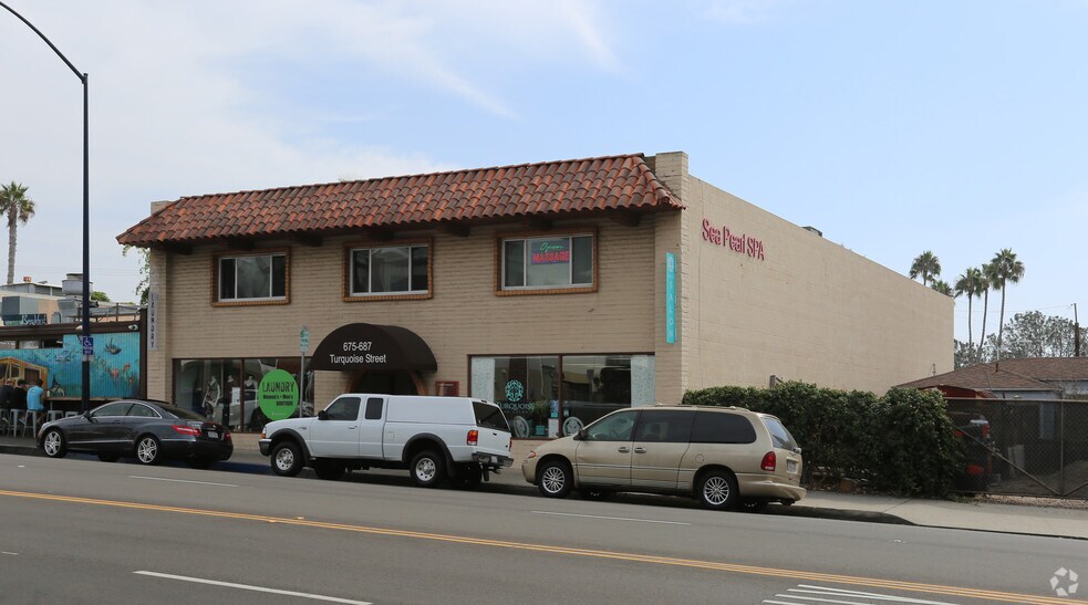 675-687 Turquoise St, La Jolla, CA à louer - Photo du bâtiment - Image 1 de 7
