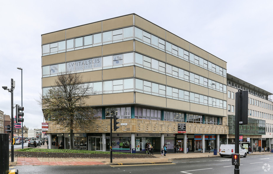 Market St, Huddersfield for sale - Primary Photo - Image 1 of 1