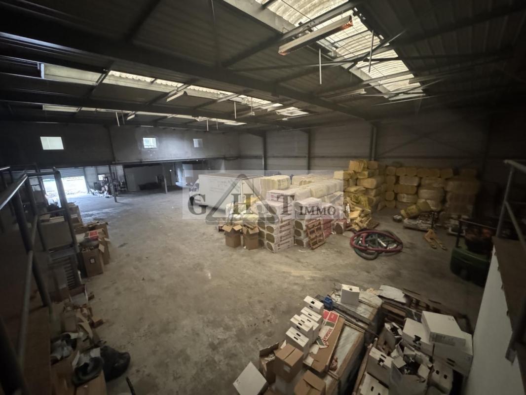 Industrial in Choisy-le-Roi for sale Building Photo- Image 1 of 6