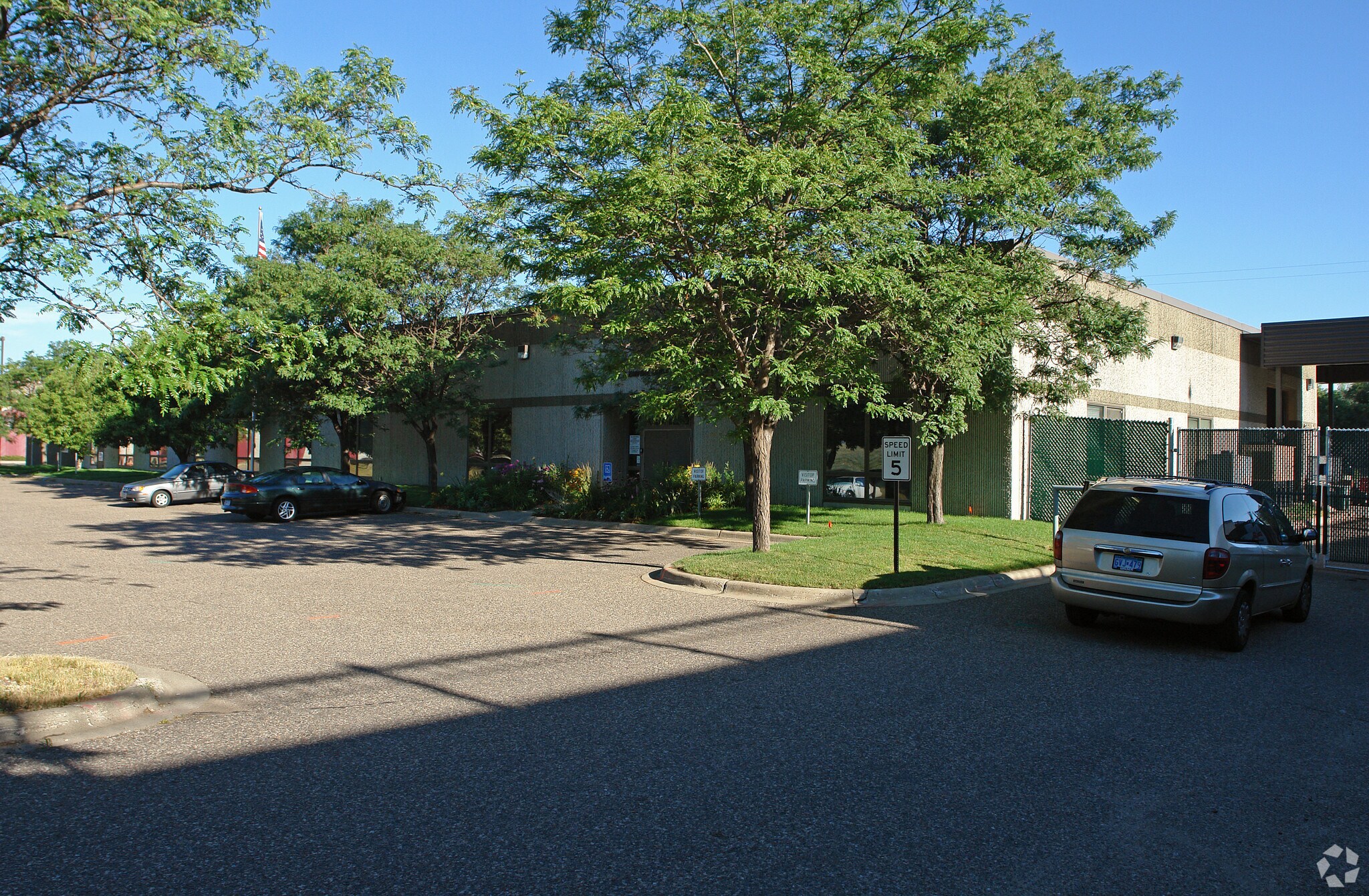 5 Empire Dr, Saint Paul, MN à vendre Photo principale- Image 1 de 13