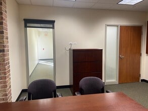 777 Lake Zurich Rd, Barrington, IL à louer Photo intérieure- Image 2 de 3