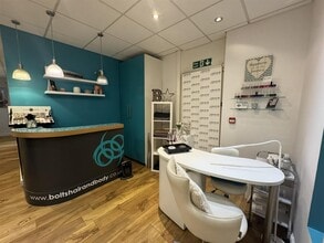 West St, Axminster for lease Interior Photo- Image 2 of 8