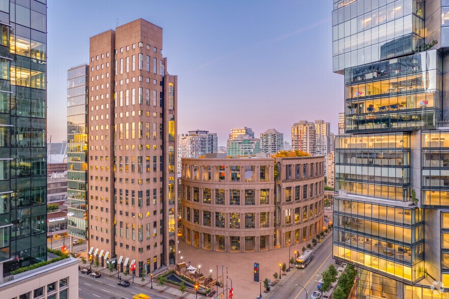 300 W Georgia St, Vancouver, BC à louer - Photo du bâtiment - Image 1 de 8