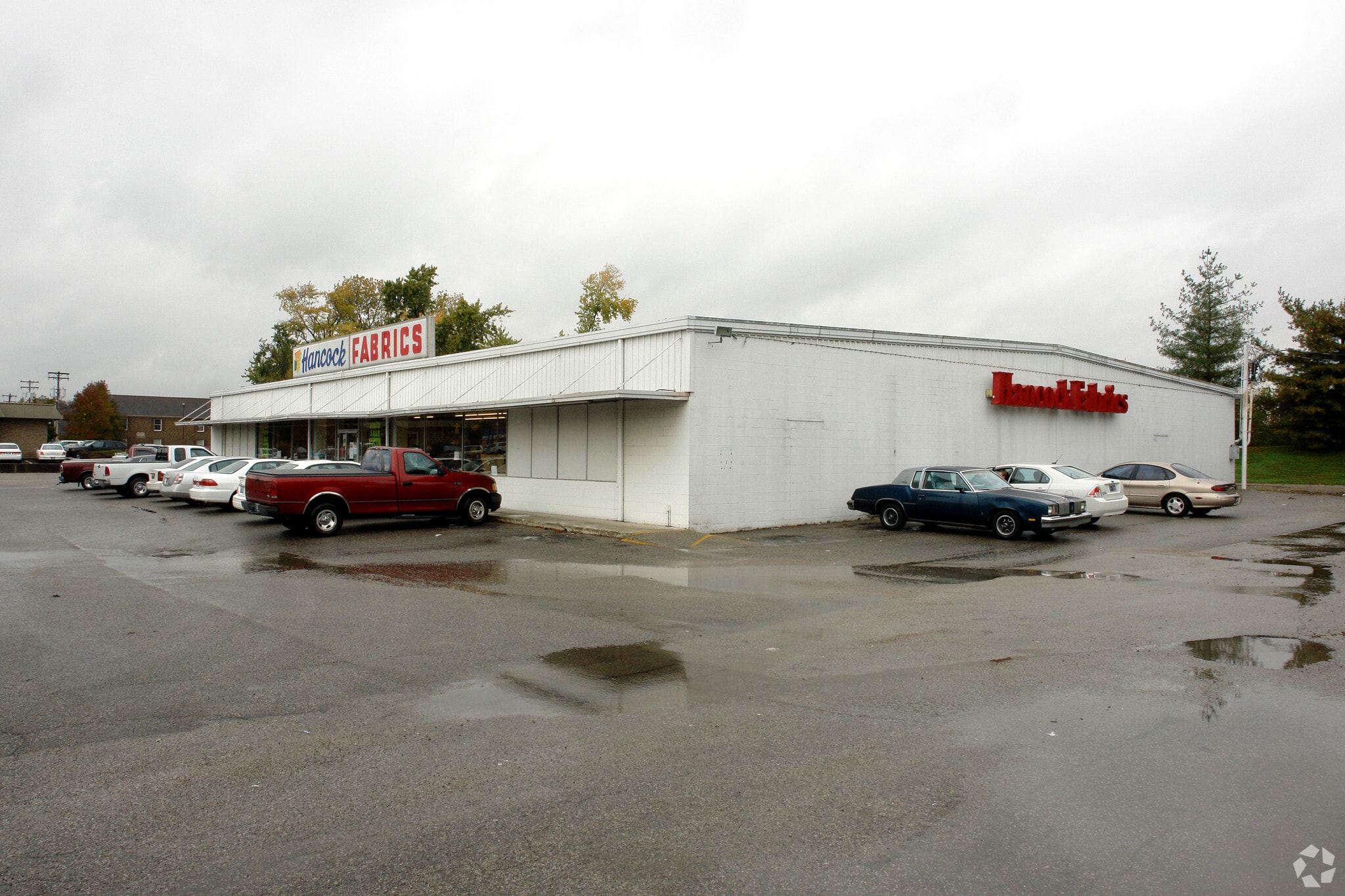 523 E Lewis And Clark Pky, Clarksville, IN for lease Primary Photo- Image 1 of 4