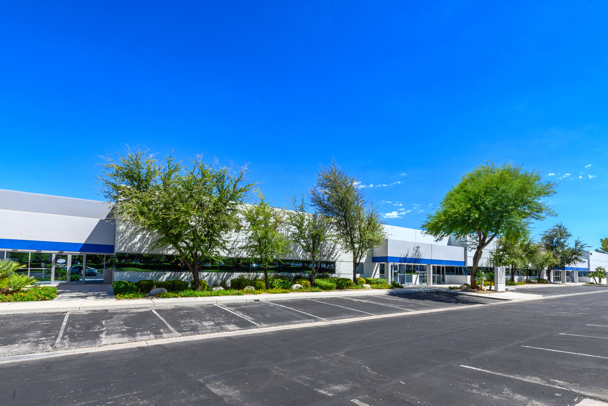 950 Pilot Rd, Las Vegas, NV for lease Building Photo- Image 1 of 1