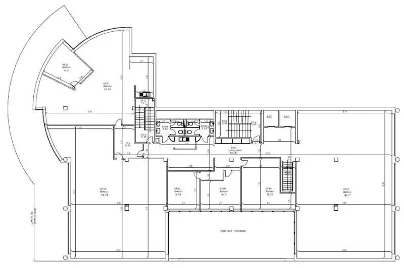 39 Rue Du Gouverneur Général Eboué, Issy-les-Moulineaux à louer Plan d’étage- Image 1 de 16