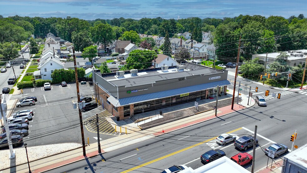 1230 Morris Ave, Union Township, NJ à louer - Photo du bâtiment - Image 2 de 3