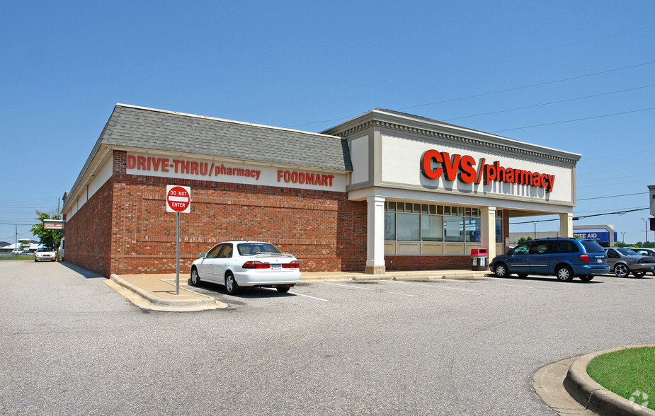 6990 Atlanta Hwy, Montgomery, AL à louer - Photo principale - Image 1 de 2