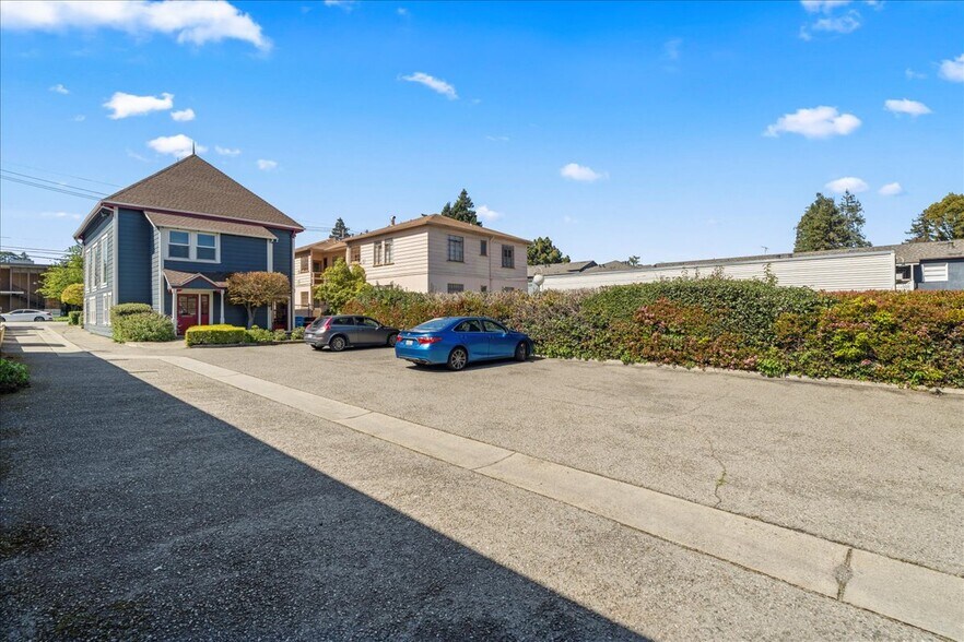 216 N San Mateo Dr, San Mateo, CA à vendre - Photo du bâtiment - Image 2 de 13