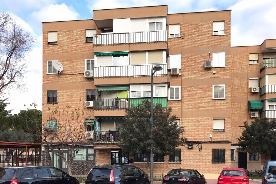 Calle Jericó, 14, Parla, Madrid à vendre - Photo du bâtiment - Image 2 de 2