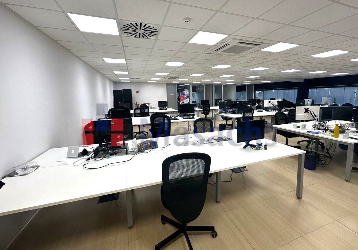 Industriel dans Girona, Gerona à louer Photo intérieure- Image 1 de 11