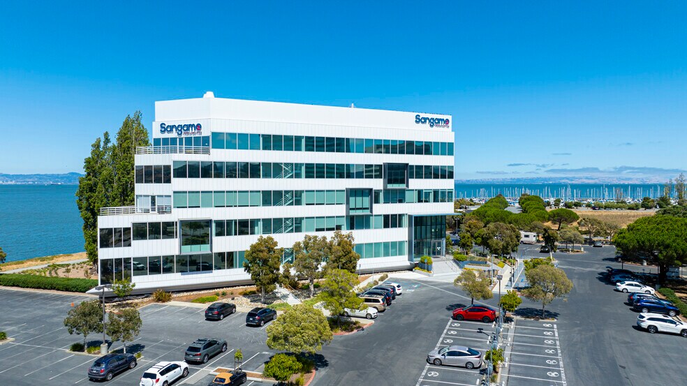 7000 Marina Blvd, Brisbane, CA à louer - Photo du bâtiment - Image 3 de 8