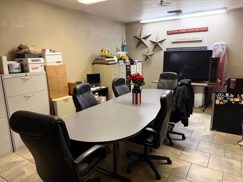 3324 Durazno St, El Paso, TX for lease - Building Photo - Image 3 of 6