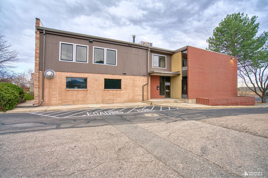 2300 W Eisenhower Blvd, Loveland, CO à vendre - Photo du bâtiment - Image 2 de 12