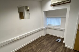 Froanes Clos, Enderby for lease Interior Photo- Image 2 of 2