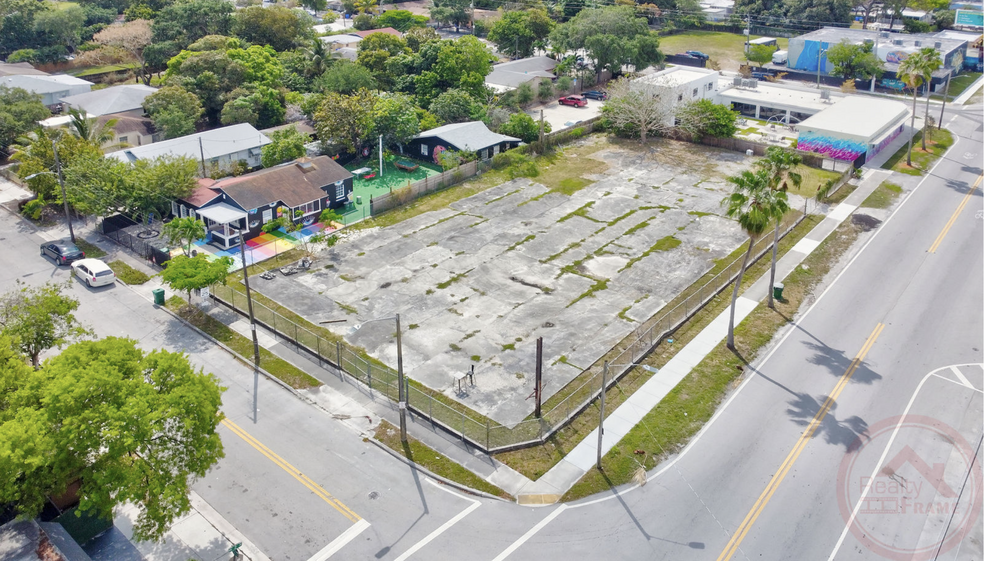 4301 NW 2nd Ave, Miami, FL for lease - Building Photo - Image 2 of 5