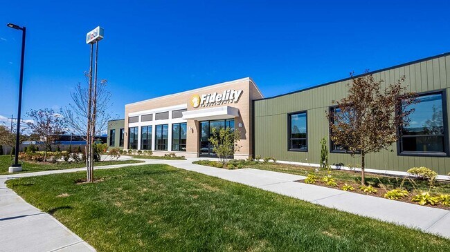 Plus de détails pour 152 Endicott St, Danvers, MA - Commerce de détail à vendre