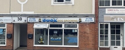 30 The Green, Rugby à louer Photo du bâtiment- Image 1 de 2