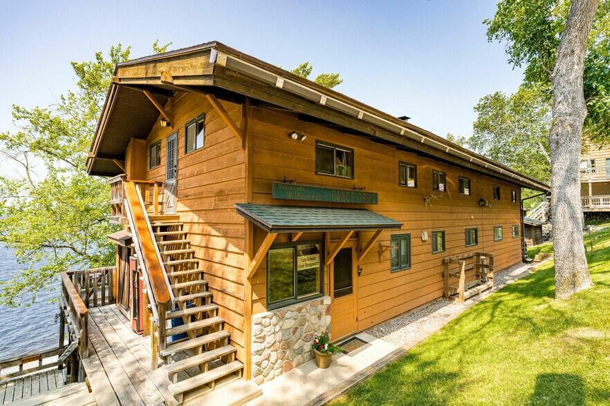 14694 Vosburgh Rd, Ely, MN à vendre - Photo du bâtiment - Image 2 de 23