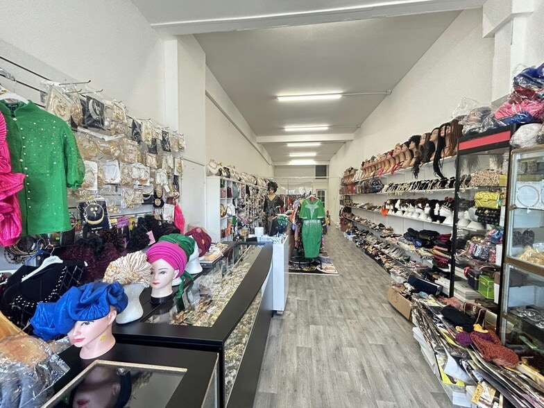 601 Lincoln Rd, Peterborough for sale - Interior Photo - Image 2 of 3