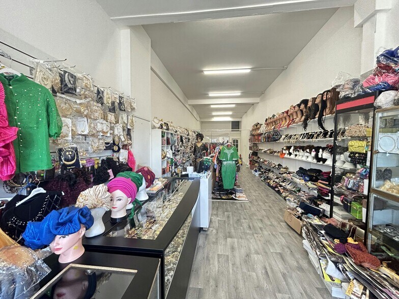 601 Lincoln Rd, Peterborough à vendre - Photo intérieure - Image 2 de 3