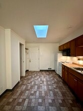 600 W Crockett St, Seattle, WA for lease Interior Photo- Image 2 of 11