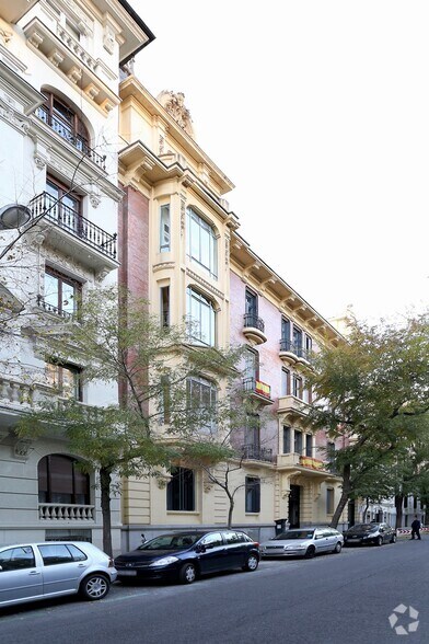 Calle de Fortuny, 39, Madrid, Madrid à louer - Photo du bâtiment - Image 2 de 4