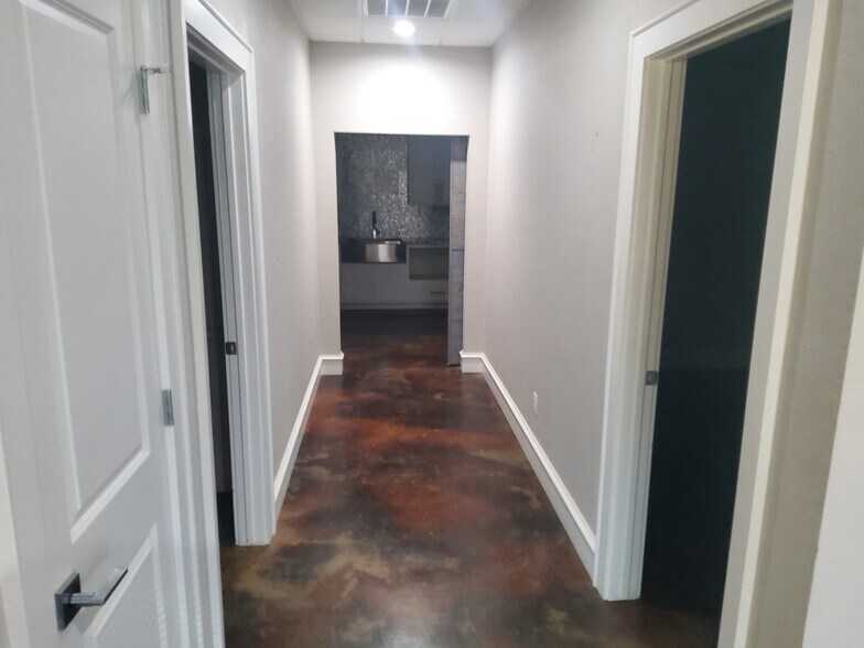 10620 AR-72W, Bentonville, AR à louer - Photo du bâtiment - Image 2 de 7