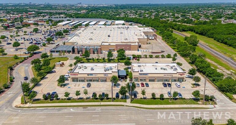 109 S Murphy Rd, Murphy, TX à louer - Photo du bâtiment - Image 2 de 4