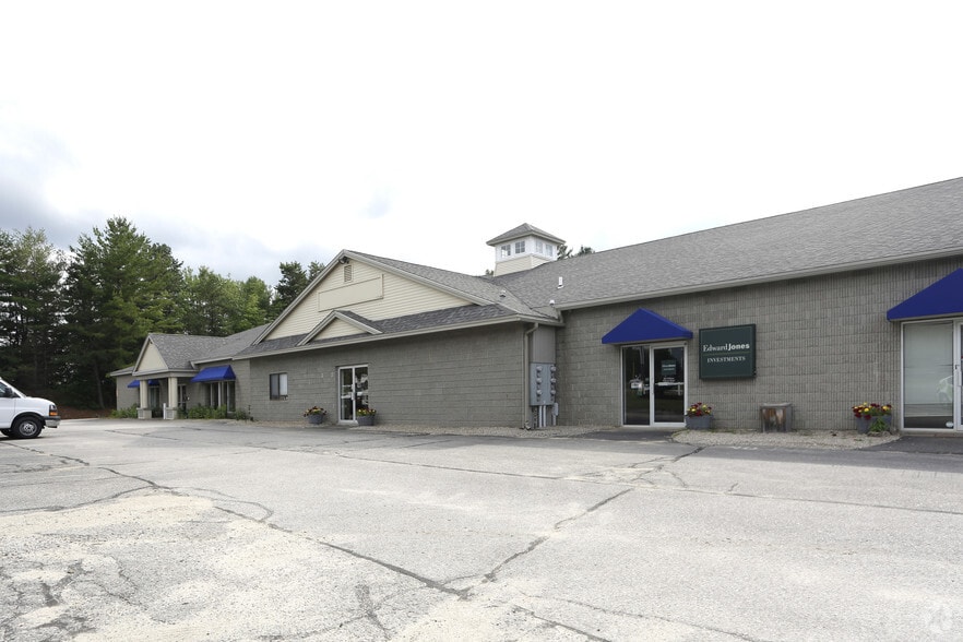323 Gonic Rd, Rochester, NH for lease - Primary Photo - Image 1 of 25