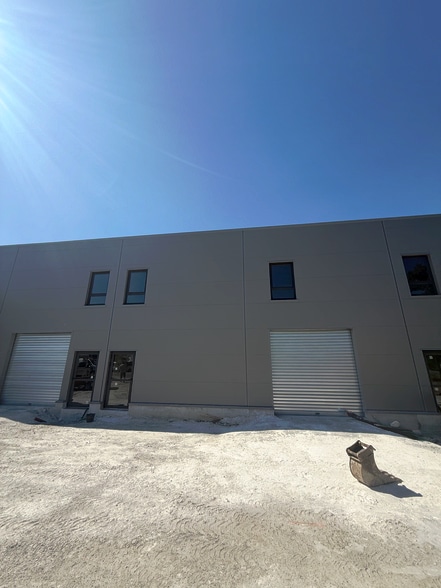 131 impasse de la gariguette, Vedène for lease - Building Photo - Image 2 of 4