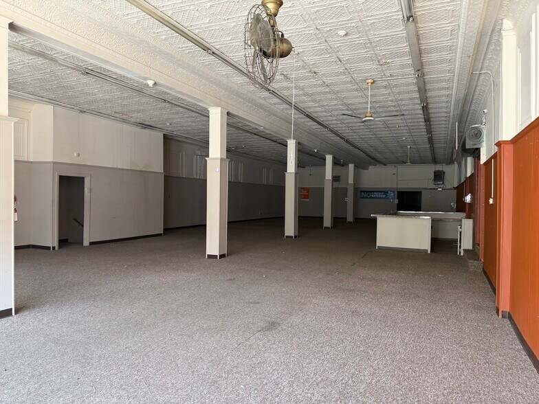 4023-4025 Market St, Philadelphia, PA à louer - Photo du bâtiment - Image 2 de 7