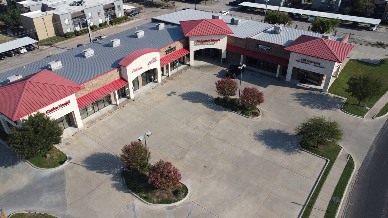 4311 W Adams, Temple, TX for lease Building Photo- Image 1 of 9