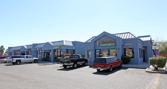 Plus de détails pour 4355 E University Dr, Mesa, AZ - Commerce de détail à louer