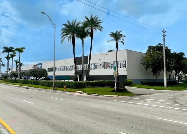 More details for 3520-3560 NW 72nd Ave, Miami, FL - Industrial for Lease
