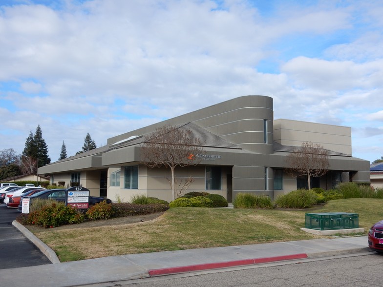 137 S Aspen Ct, Visalia, CA for lease - Primary Photo - Image 1 of 1