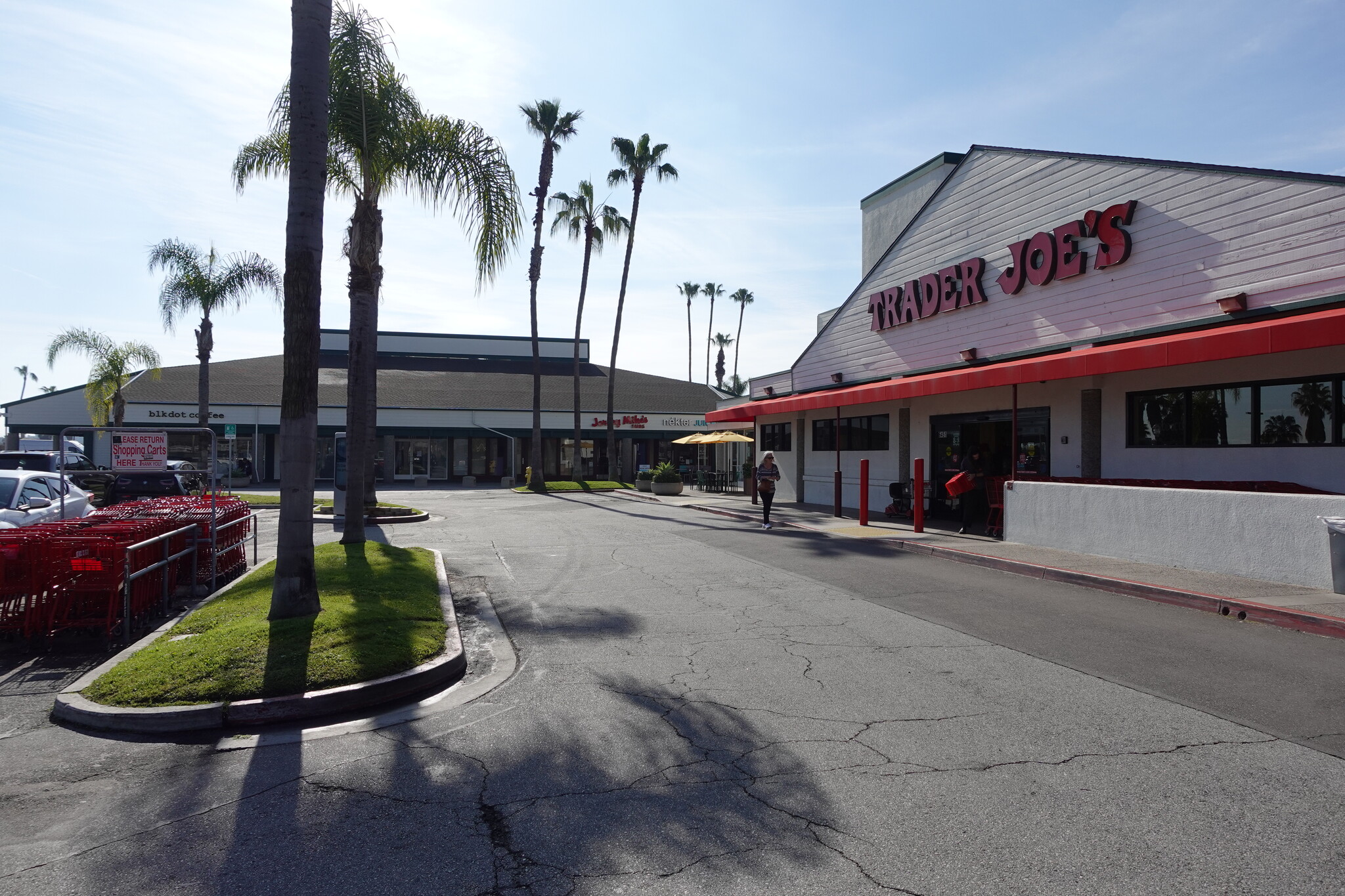 6401-6605 E Pacific Coast Hwy, Long Beach, CA for lease Building Photo- Image 1 of 21