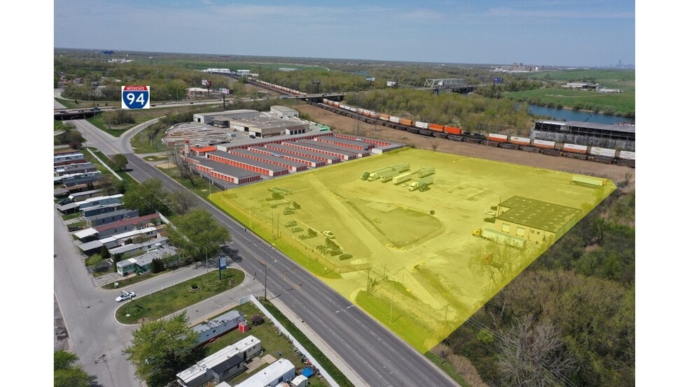 2000 Dolton Rd, Calumet City, IL à louer - Photo du bâtiment - Image 2 de 11