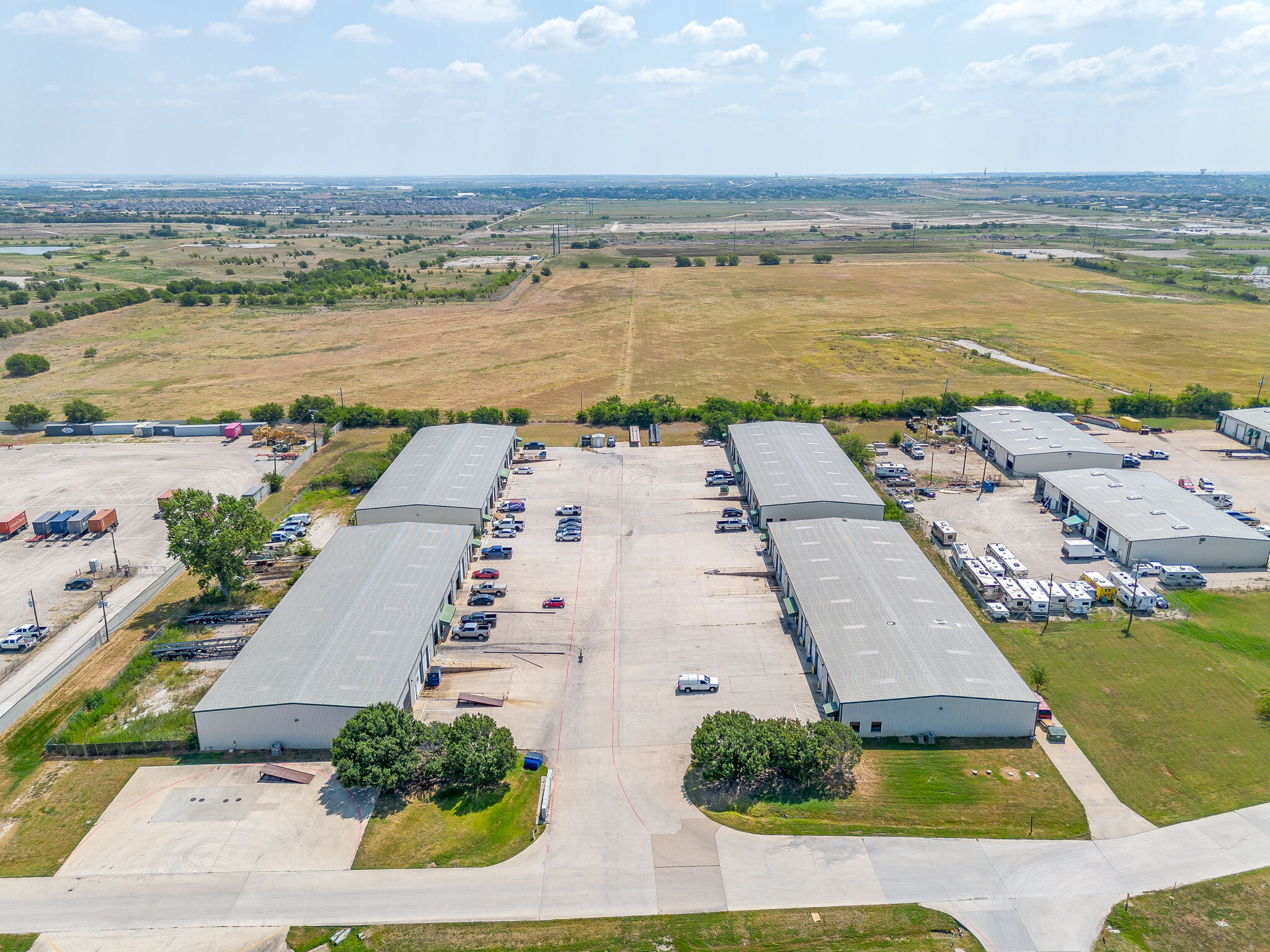 1120 Blue Mound Rd W, Haslet, TX à louer Photo intérieure- Image 1 de 1