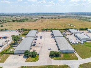 1120 Blue Mound Rd W, Haslet, TX à louer Photo intérieure- Image 1 de 1