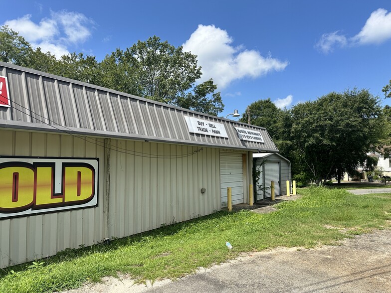 200 S Oak St, Eatonton, GA for sale - Building Photo - Image 2 of 30