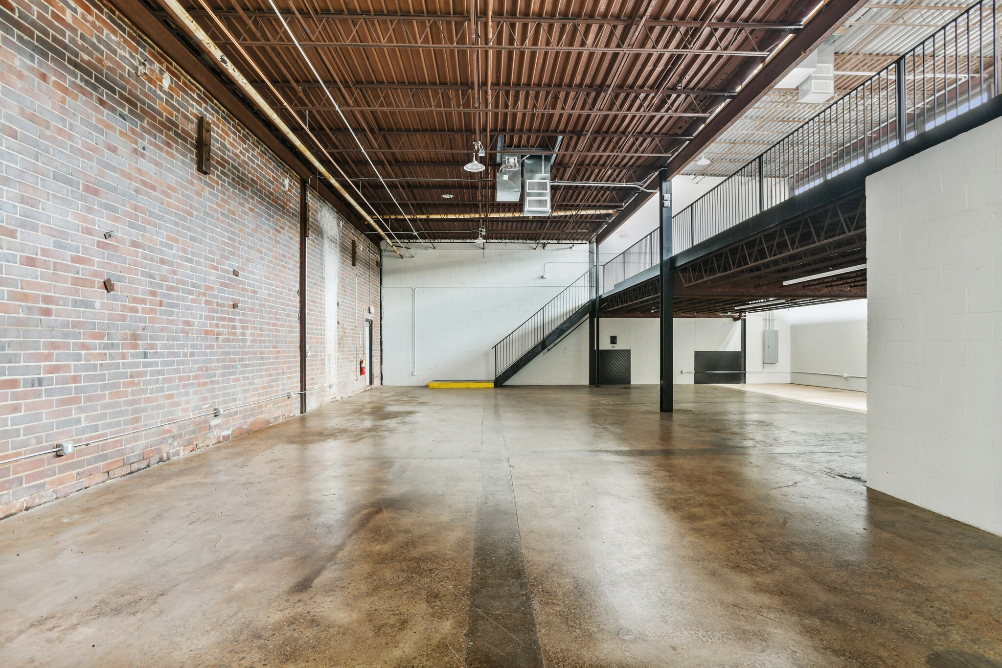 1429 Fairmont Ave NW, Atlanta, GA for lease Interior Photo- Image 1 of 5