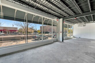 2533-2537 Far Hills Ave, Oakwood, OH for lease Building Photo- Image 2 of 7