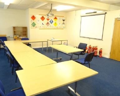 Bruce Rd, Swansea à louer - Photo intérieure - Image 2 de 2