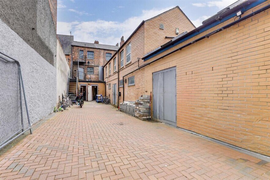 23-25 Carlton Rd, Nottingham à vendre - Photo du bâtiment - Image 3 de 7