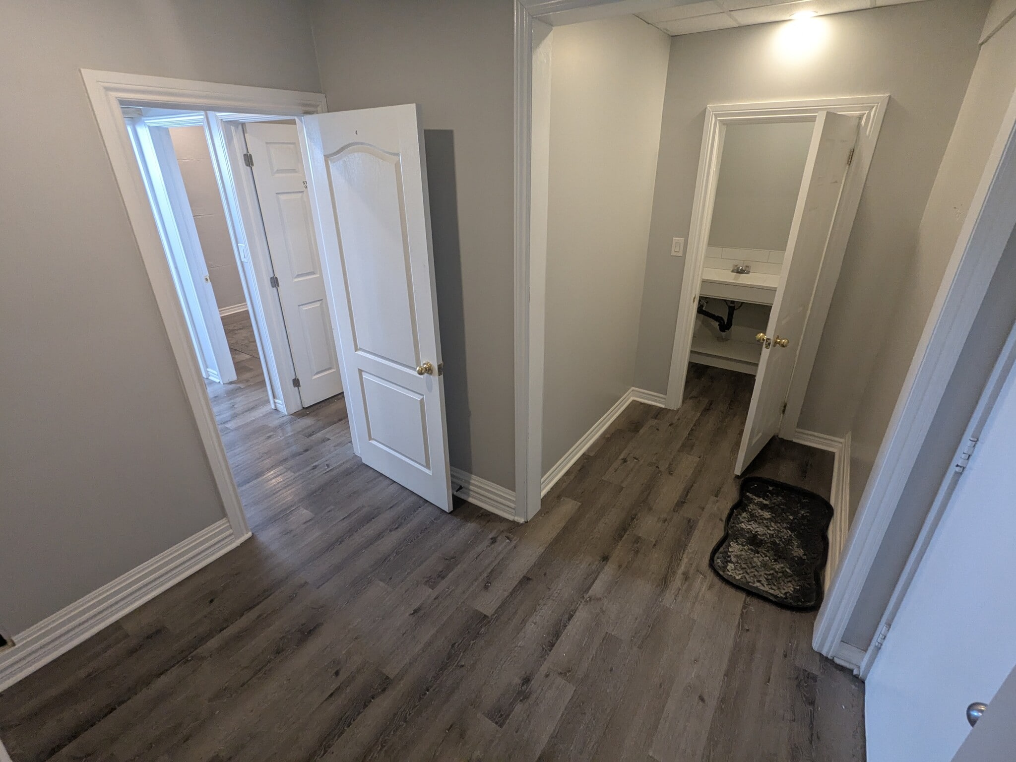 6150 Valley Way, Niagara Falls, ON for lease Interior Photo- Image 1 of 9