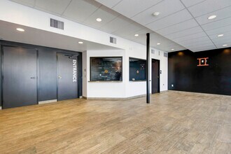 1800-1950 S Glenstone Ave, Springfield, MO à louer Photo intérieure- Image 1 de 24