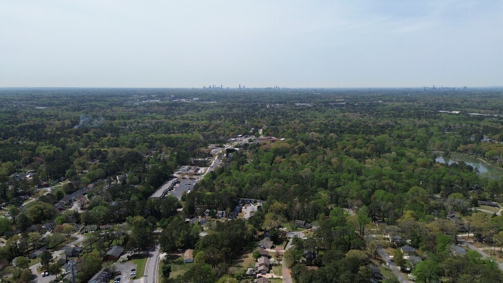 414 N Hairston Rd, Stone Mountain, GA à vendre - Photo du bâtiment - Image 3 de 55