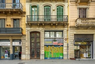 Plus de détails pour Multi-résidentiel à vendre